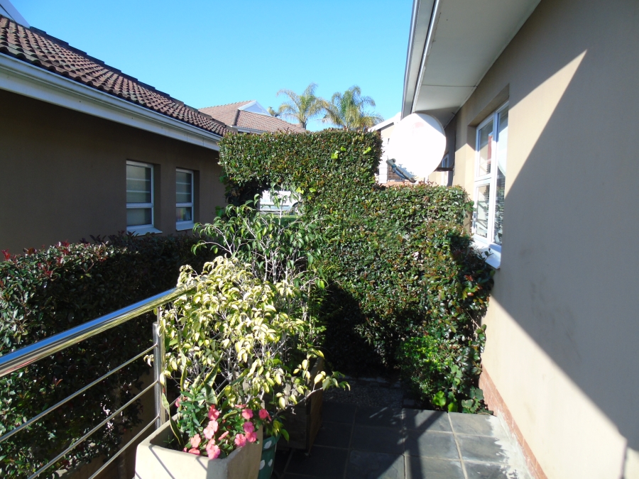 To Let 3 Bedroom Property for Rent in Beacon Bay Eastern Cape